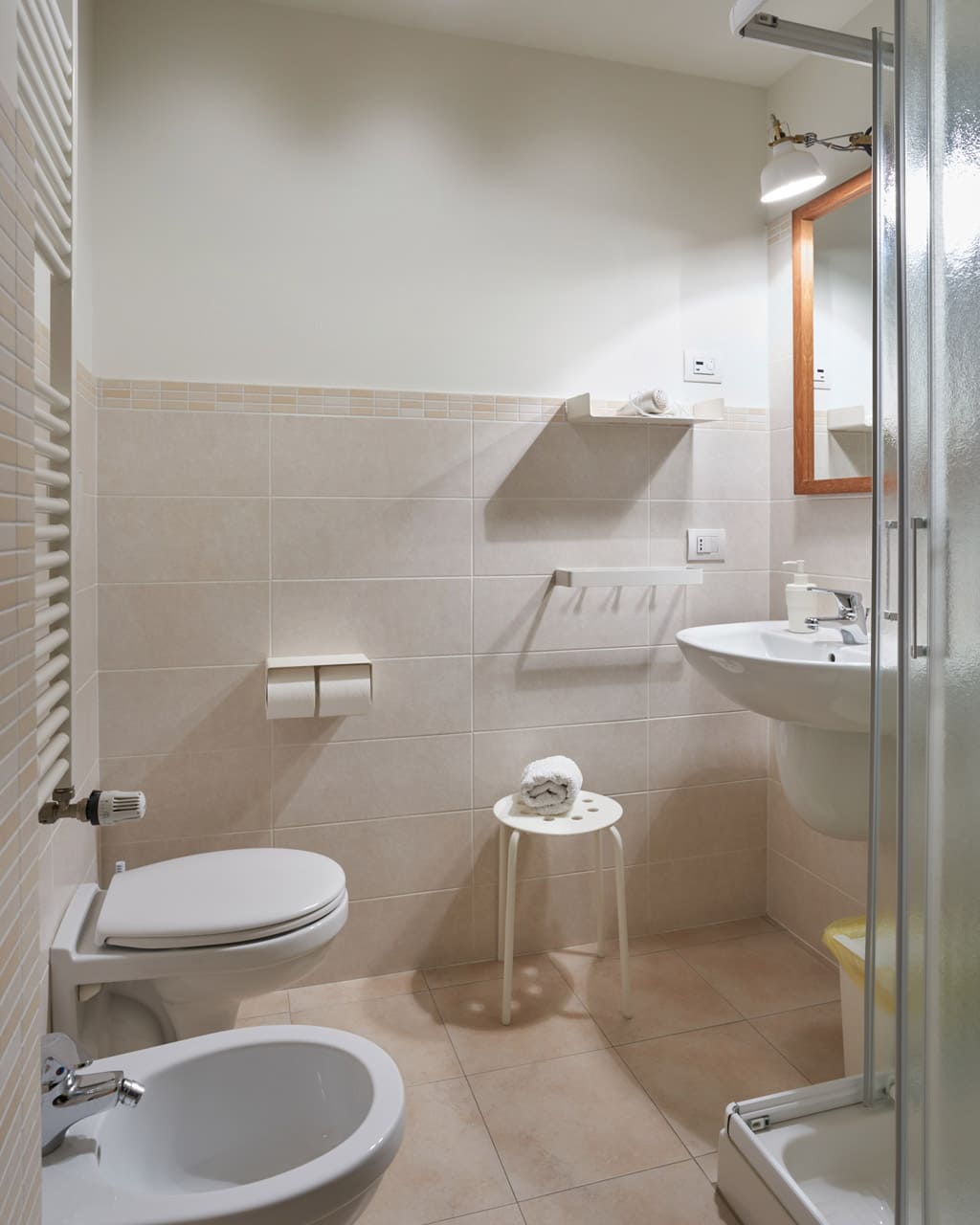 dettaglio camera villa berti